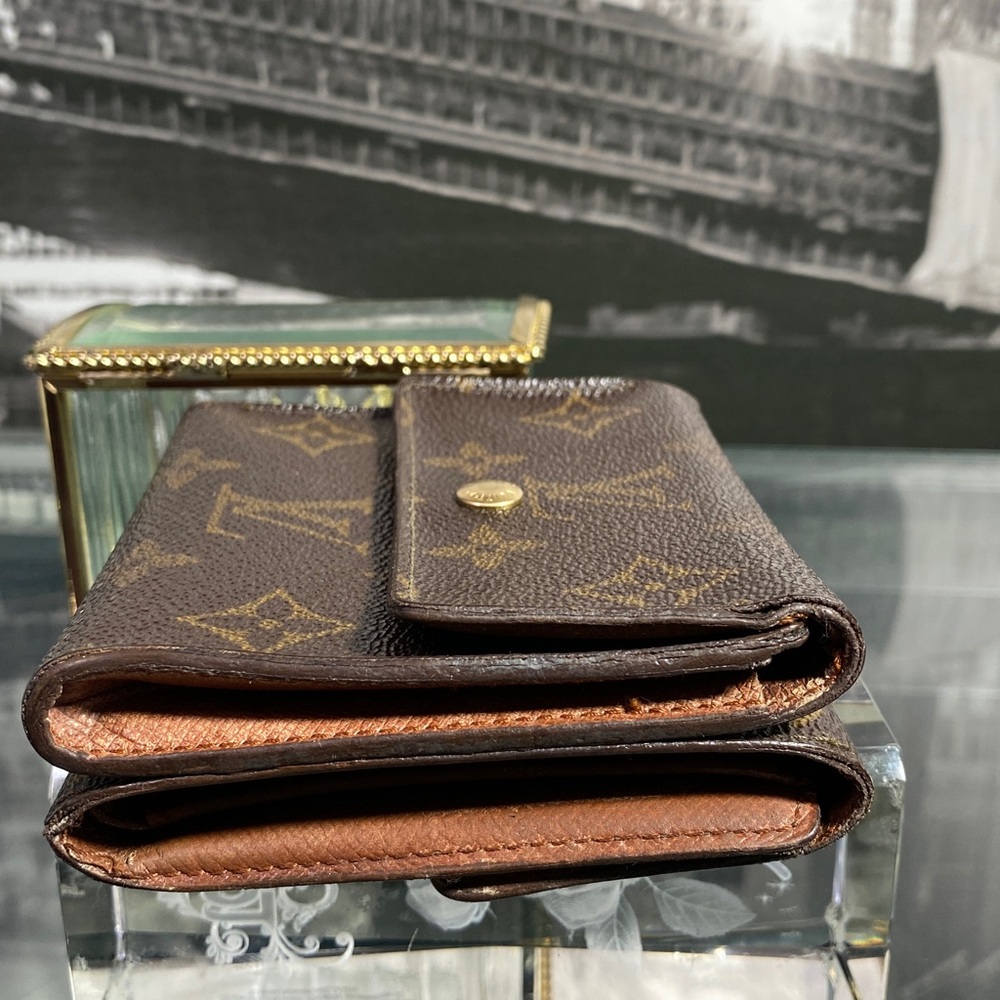 Authentic Vintage Louis Vuitton Monogram Elise Wallet - Picture 16 of 16